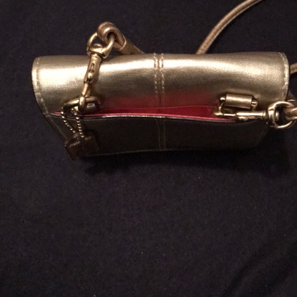 Gold Coach crossbody small bag - Picture 3 of 8